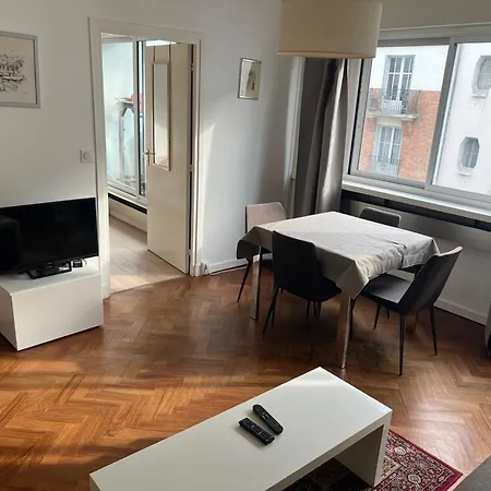 Apartment - Tour Eiffel
